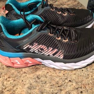 Hoka Aaahi Clifton size 7